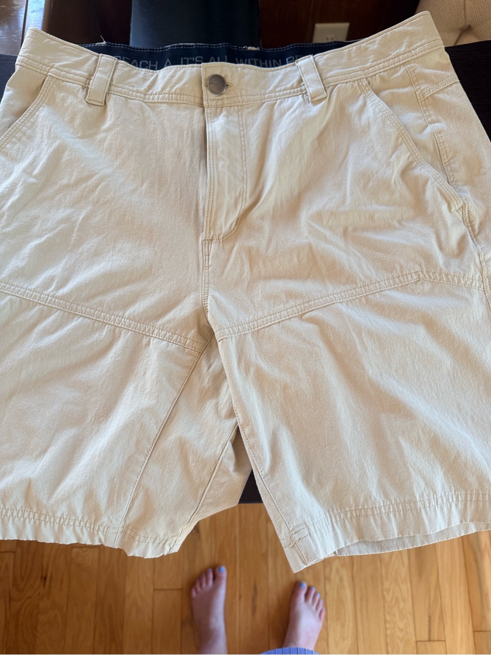 Ascend Men's Light Khaki Flat-Front Shorts